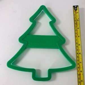 NWOT Wilton rare LARGE Christmas Tree Cookie Cutter-green